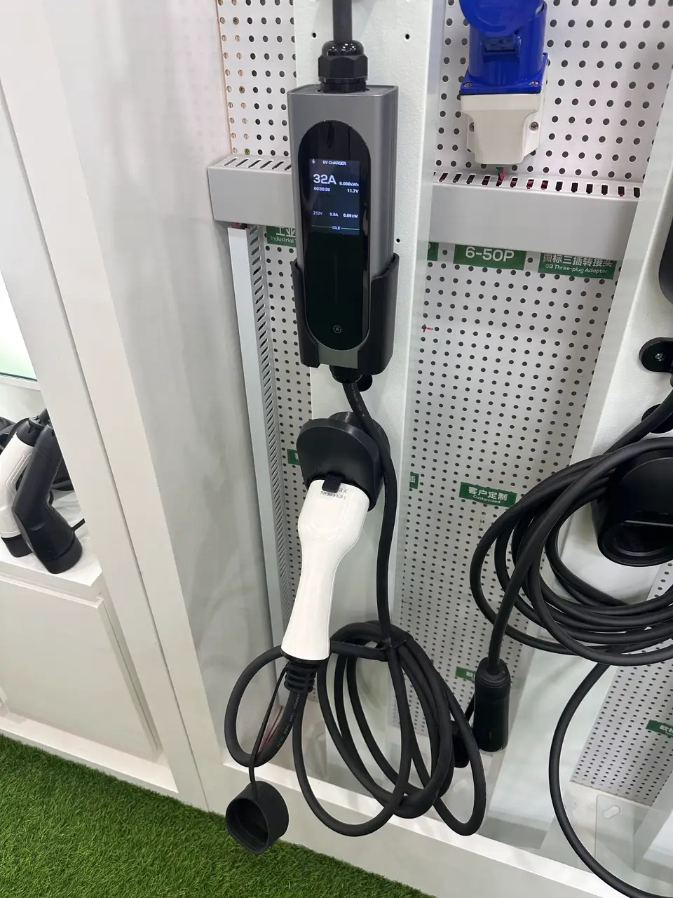 KEVO Power Portable AC Series I Photo B